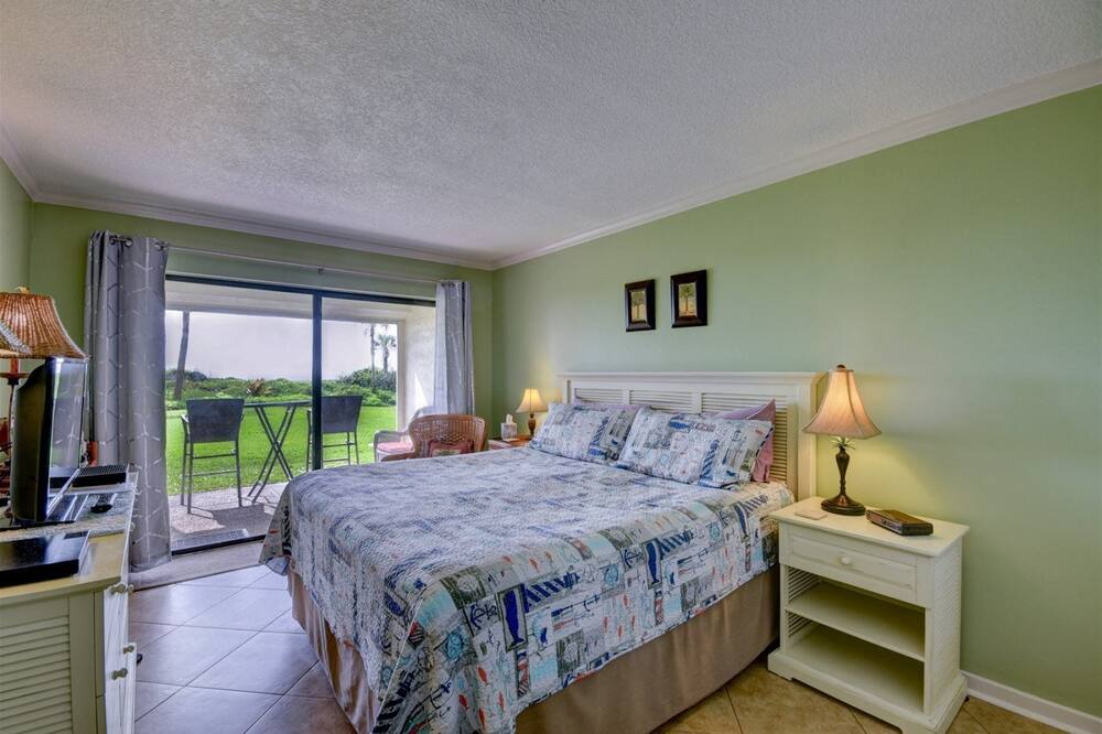 Photo of Bedroom in Amelia City