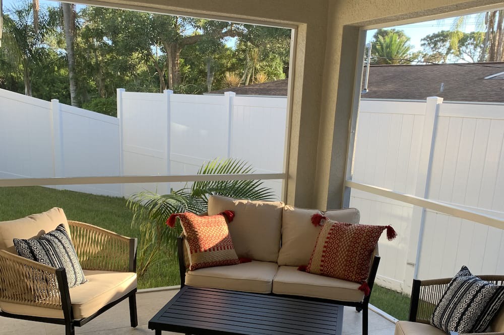 Photo of Livingroom in Venice Gardens