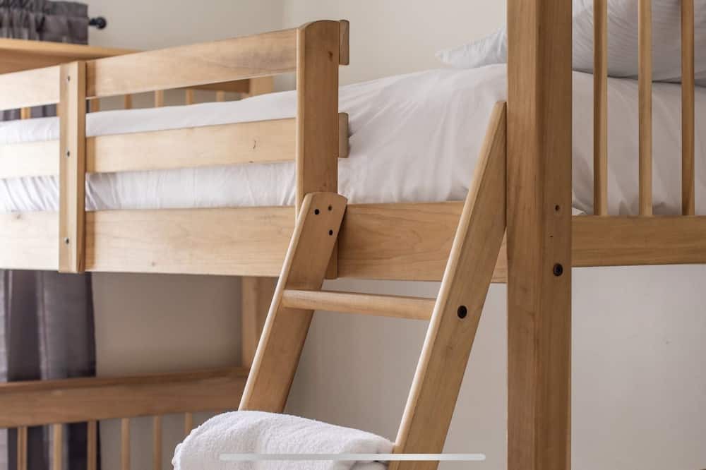 Photo of Bedroom in Seffner Community Alliance