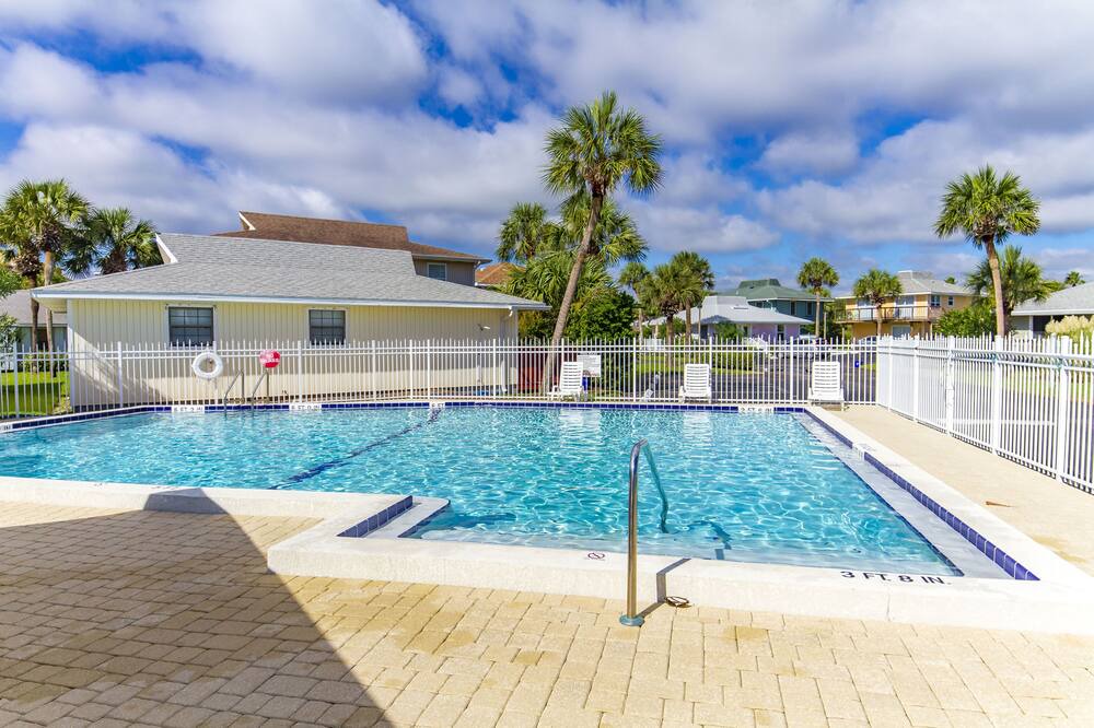 Photo of Outdoor in Surfcrest Village