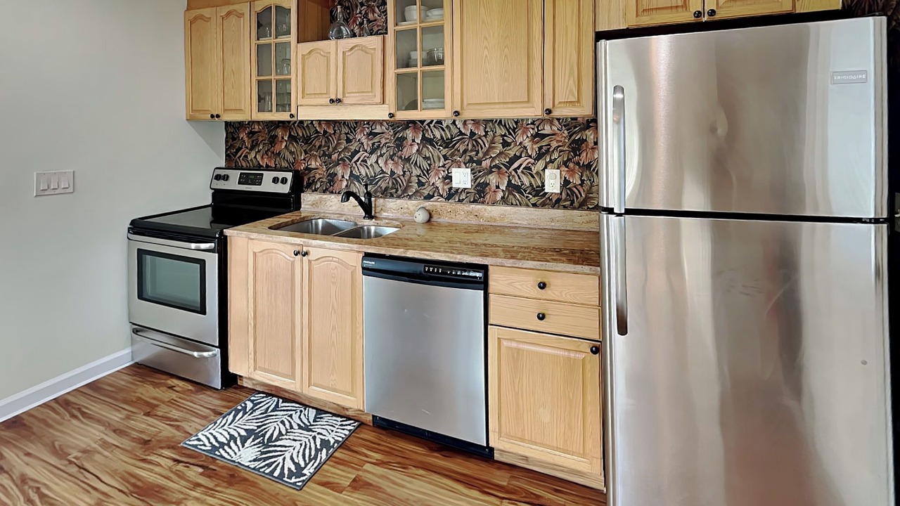 Photo of Kitchen in Surfcrest Village
