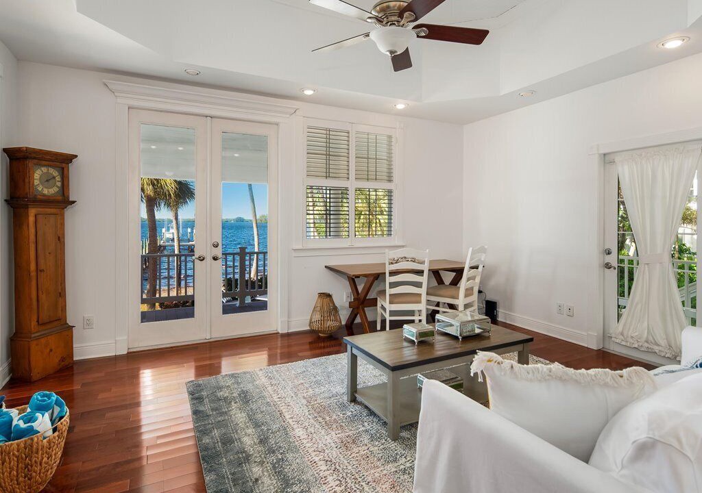 Photo of Livingroom in Fort Myers