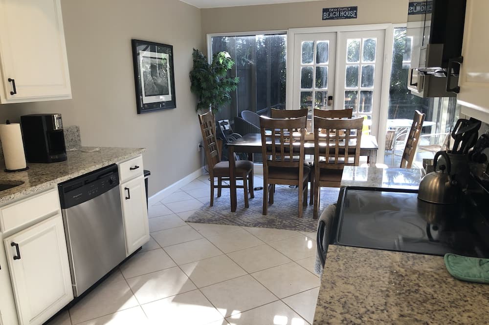 Photo of Kitchen in Sawgrass