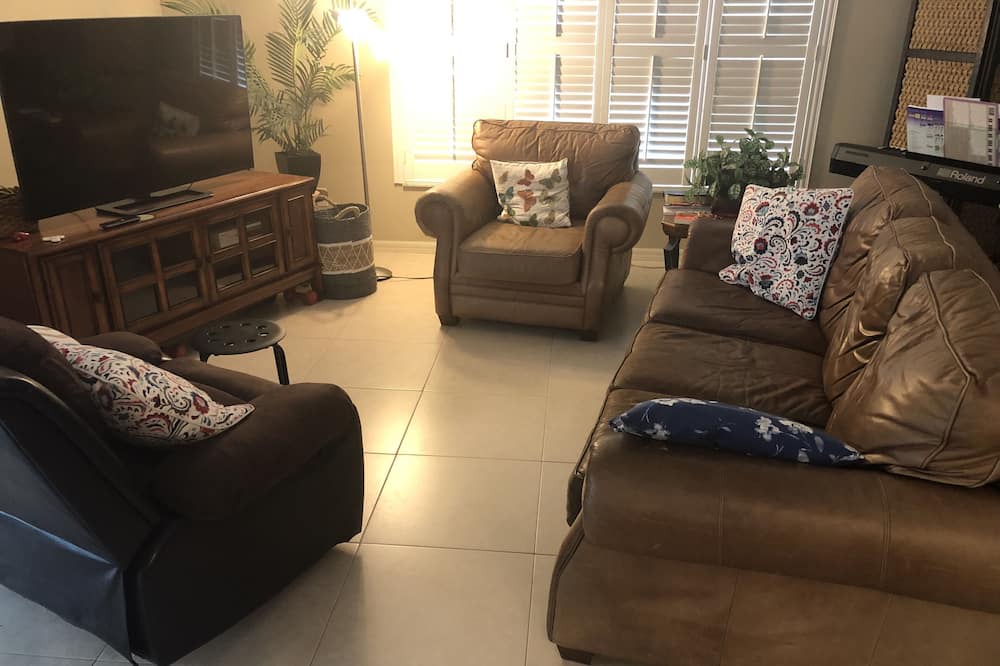 Photo of Bedroom in Valrico