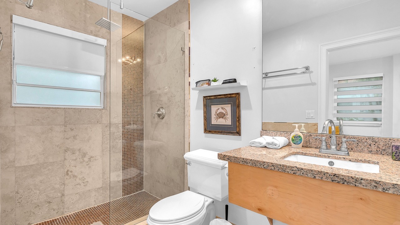 Photo of Bathroom in Lauderdale-by-the-Sea