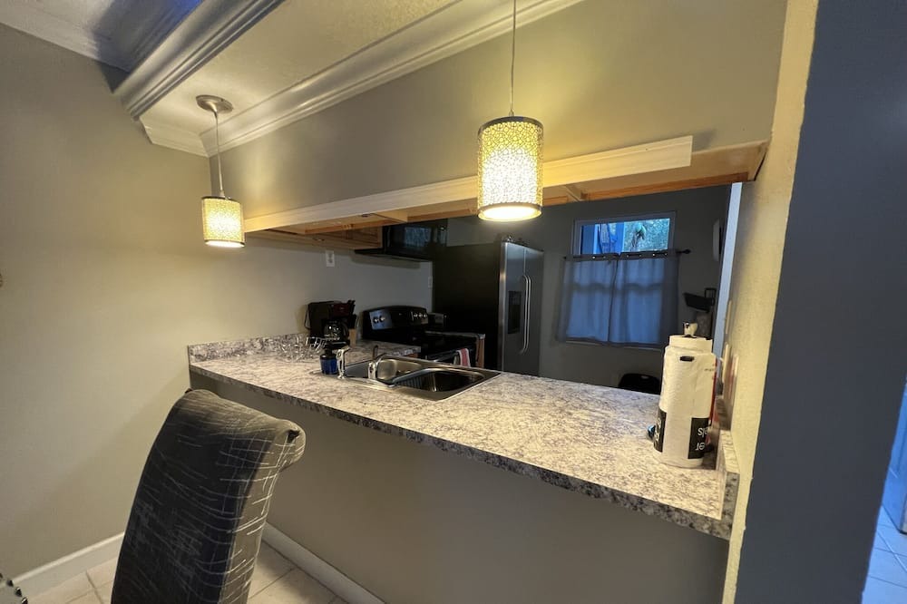 Photo of Kitchen in Bearss Plaza