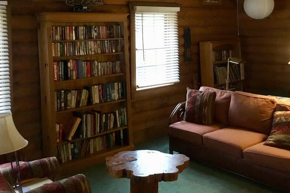 Photo of Bedroom in Hawthorne
