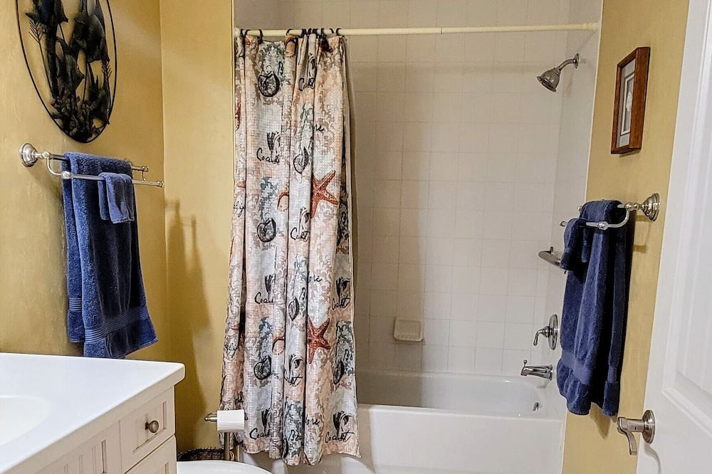 Photo of Bathroom in Steinhatchee
