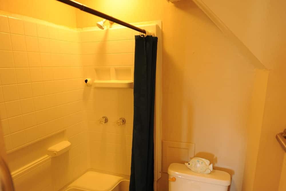 Photo of Bathroom in Suwannee