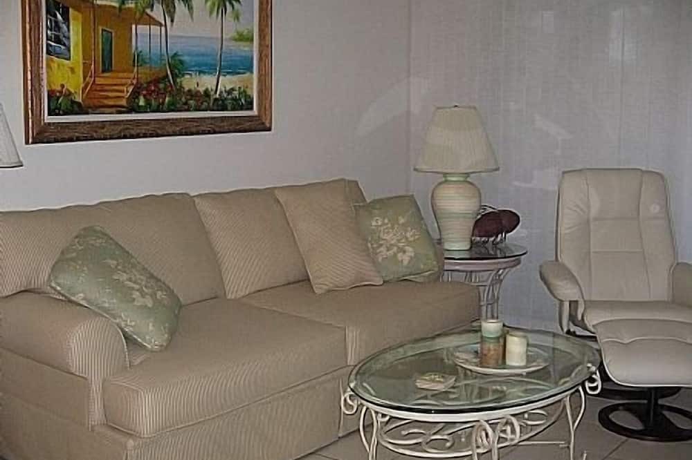 Photo of Livingroom in Bonita Bay