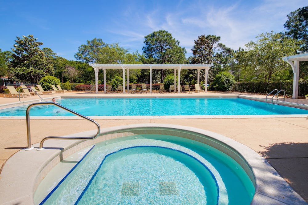 Photo of Outdoor in Laurel Grove