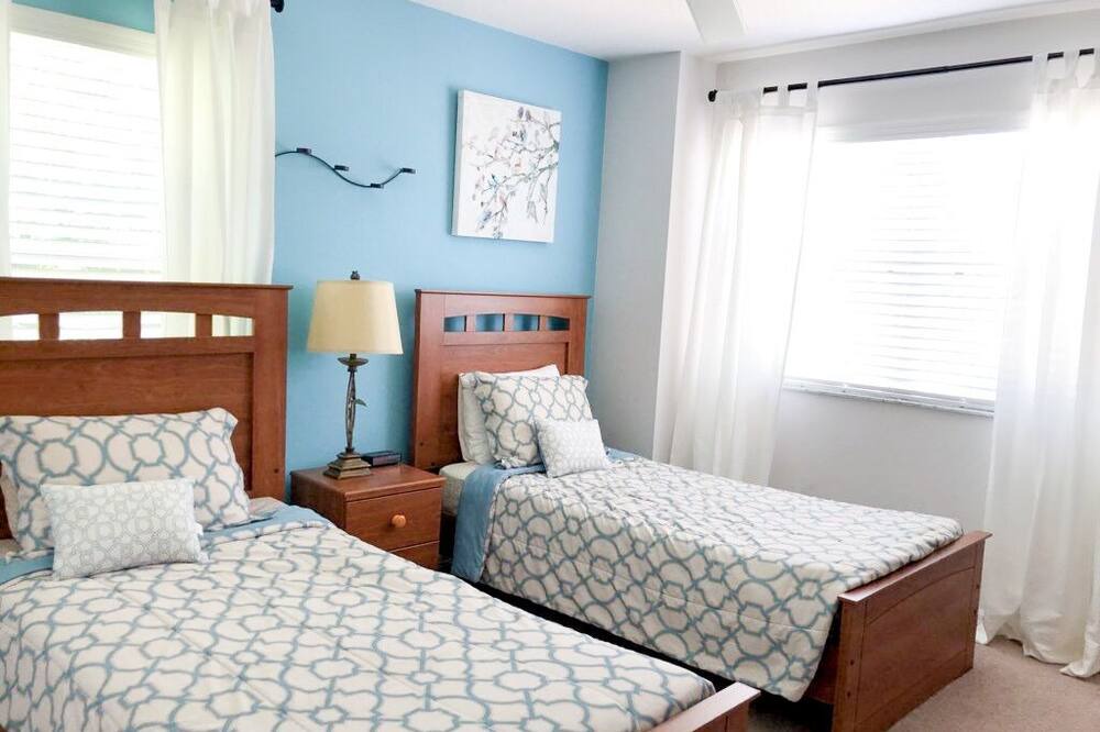 Photo of Bedroom in Lake Wilson Preserve