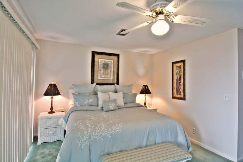 Photo of Bedroom in Santa Rosa Beach