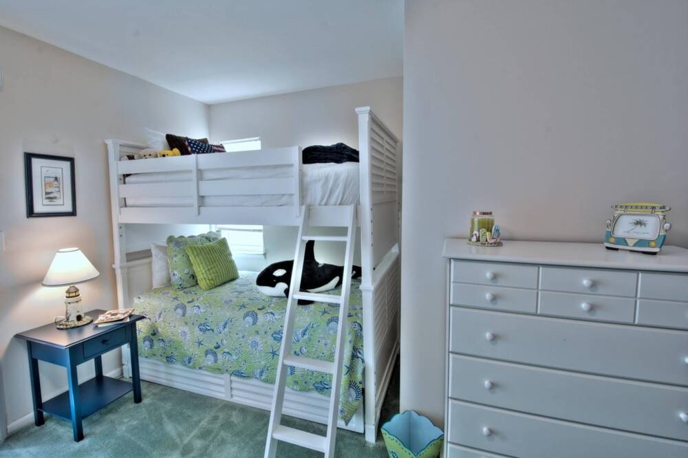 Photo of Bedroom in Santa Rosa Beach