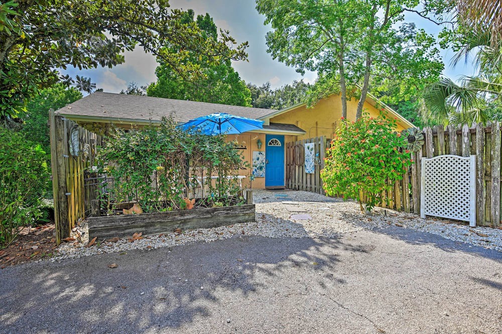 Photo of Outdoor in Longwood