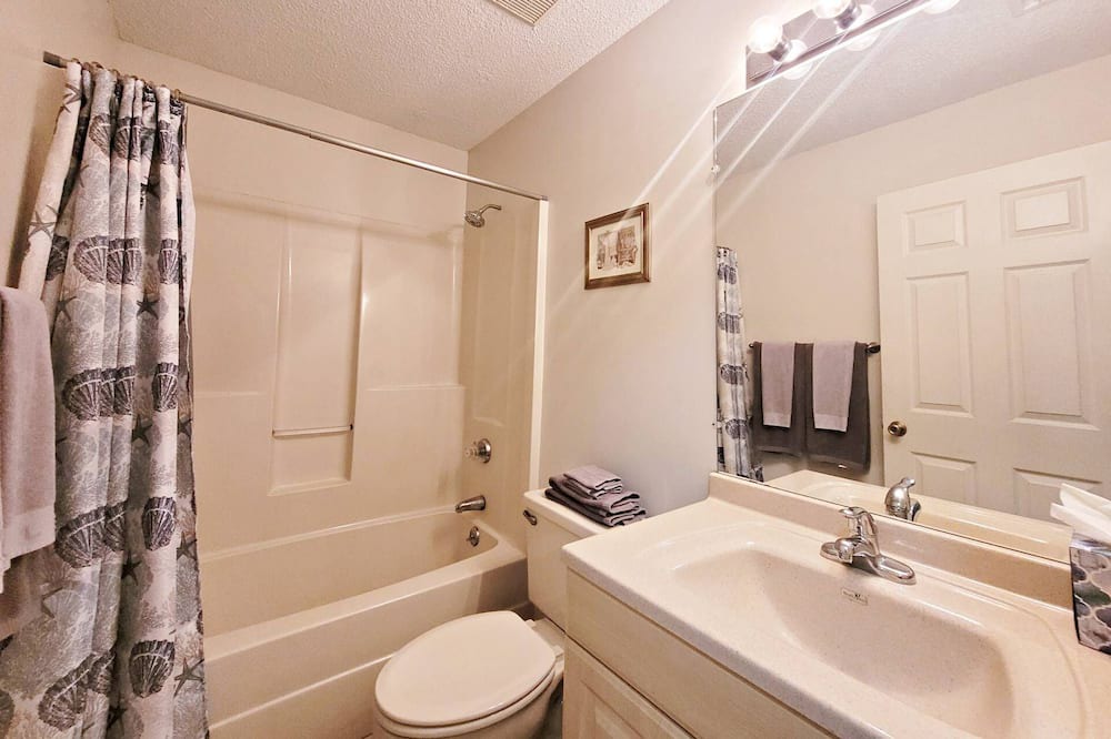 Photo of Bathroom in Daytona Beach