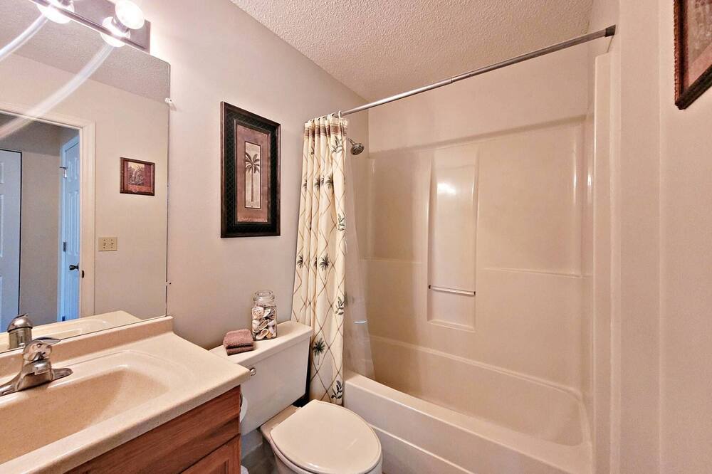 Photo of Bathroom in Daytona Beach