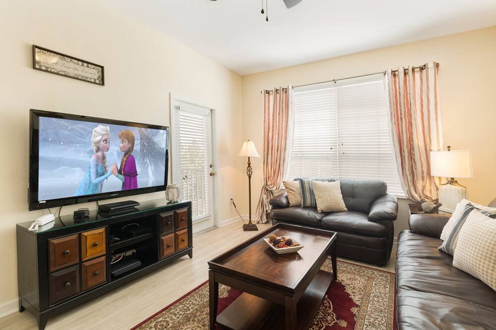 Photo of Bedroom in Crestwynd Bay