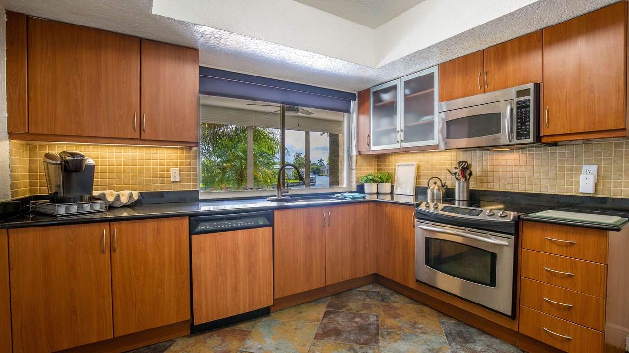 Photo of Kitchen in North Central Hollywood