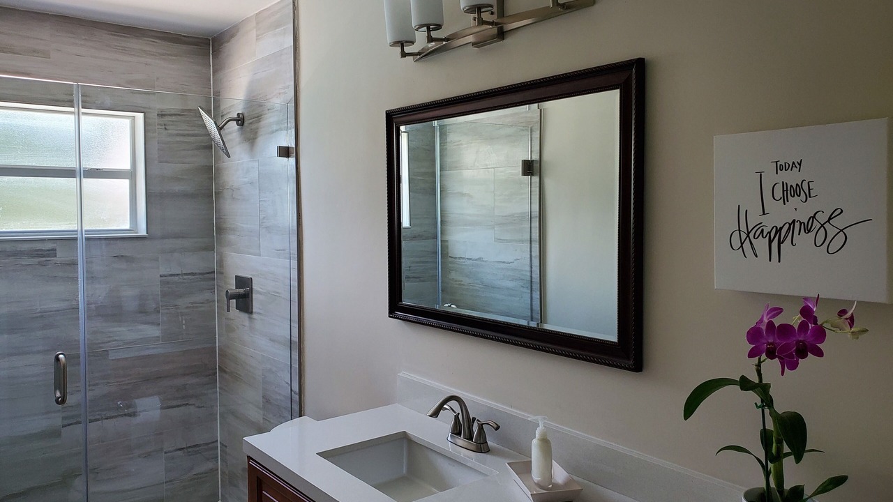 Photo of Bathroom in North Central Hollywood