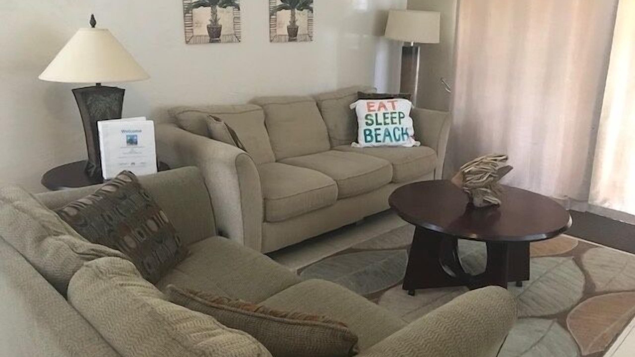 Photo of Livingroom in New Smyrna Beach