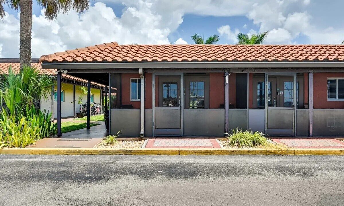 Photo of Outdoor in Naples