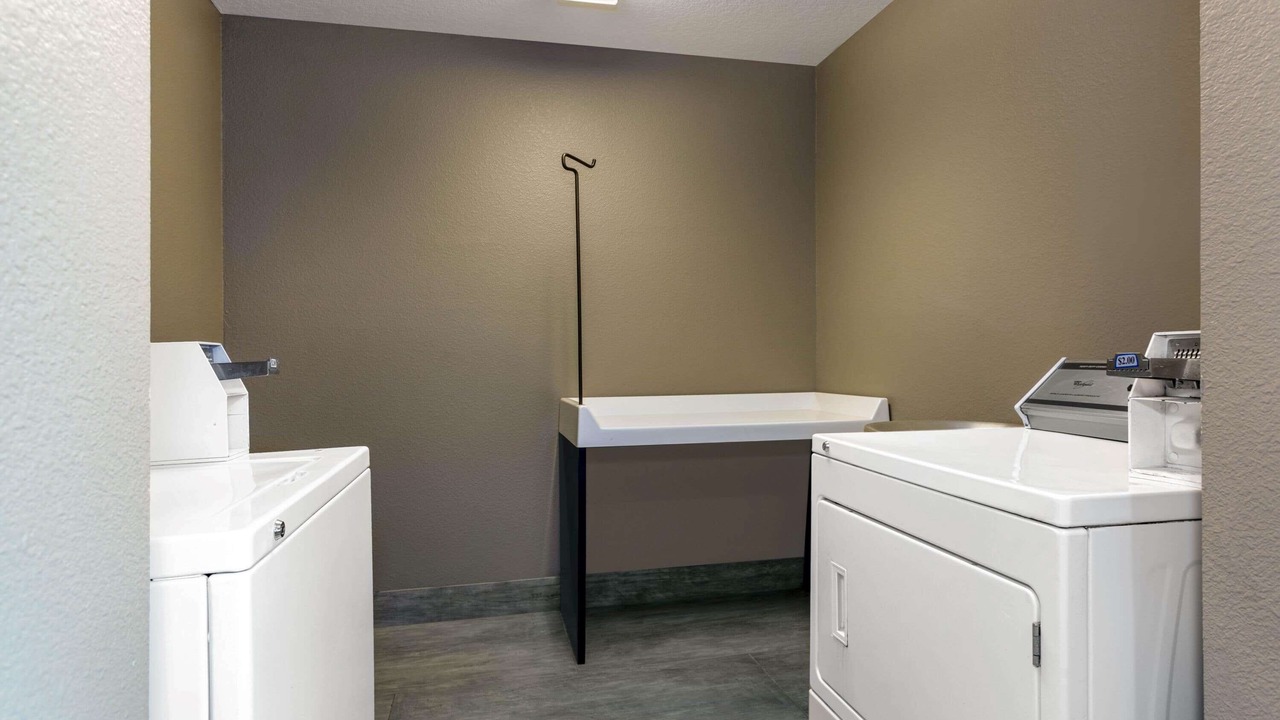 Photo of Bedroom in Pinecrest West Park