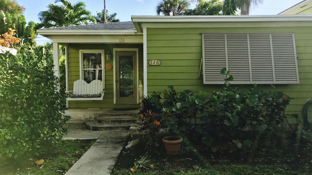 Photo of Bedroom in Parrot Cove