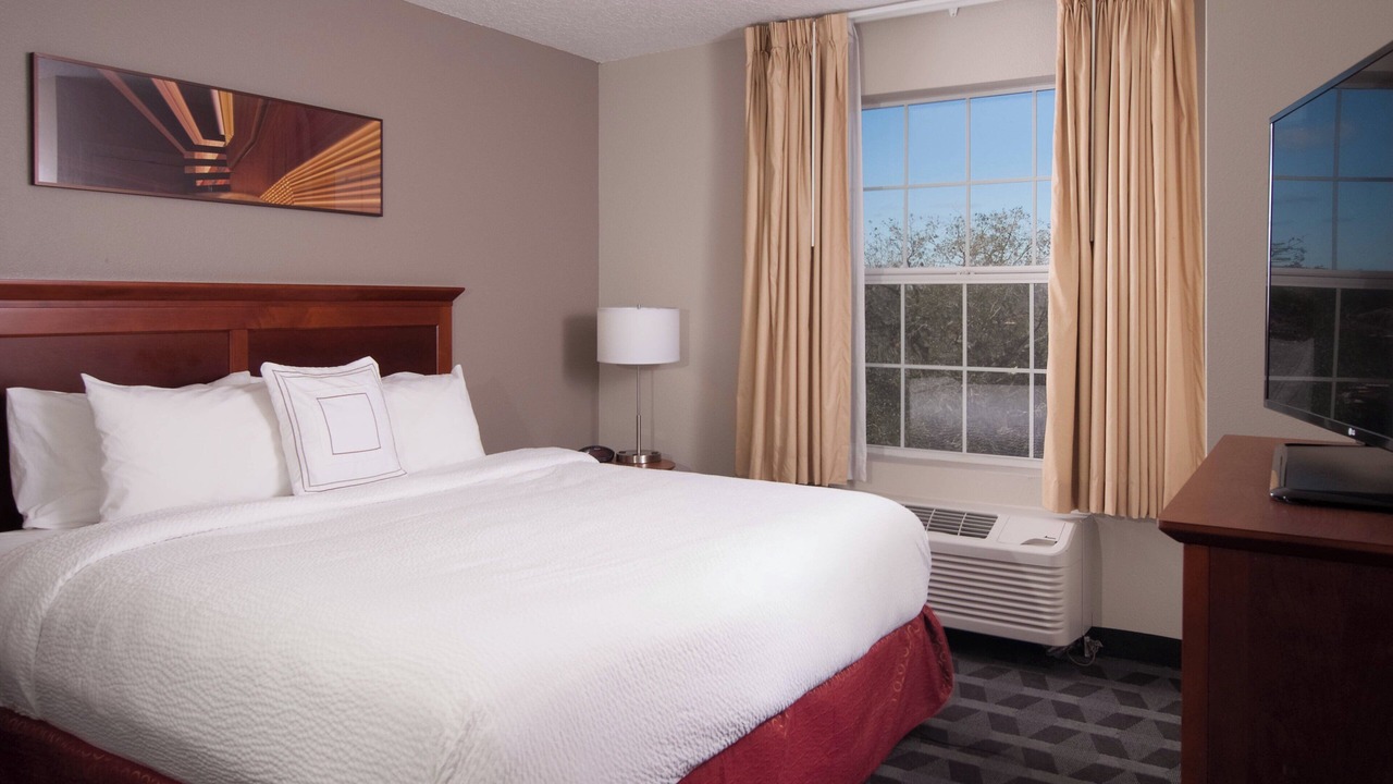 Photo of Bedroom in The Villages