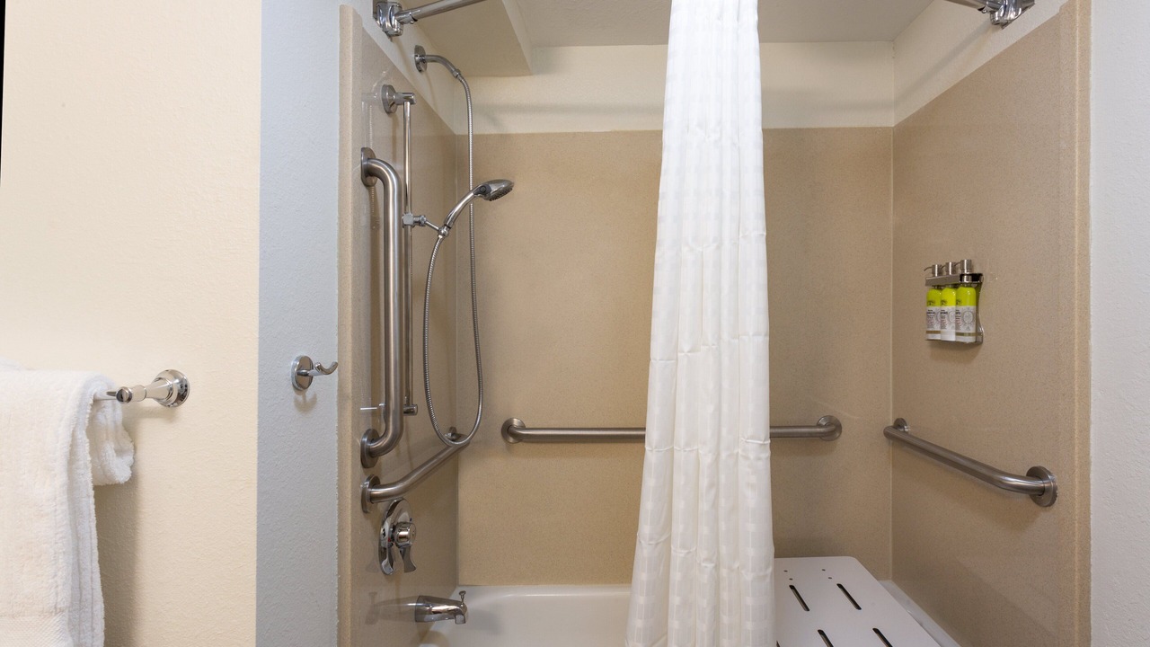 Photo of Bathroom in Edgewood