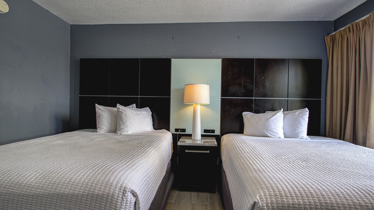 Photo of Bedroom in South Peninsula Historic District