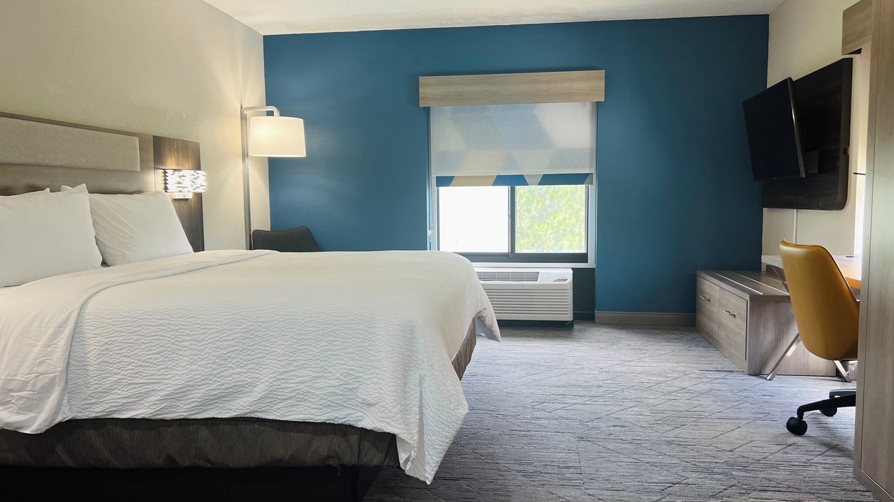 Photo of Bedroom in Sebring