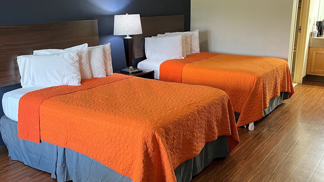 Photo of Bedroom in Winter Garden
