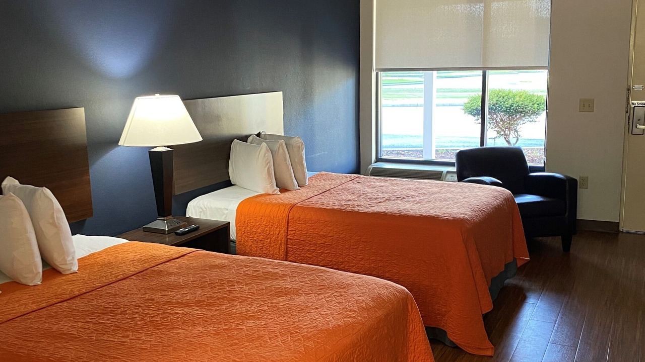Photo of Bedroom in Winter Garden