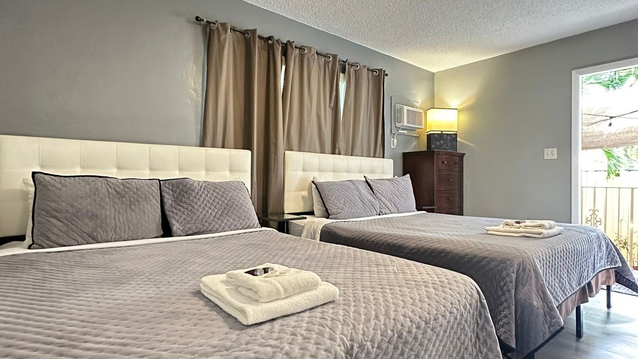 Photo of Bedroom in Dania Beach
