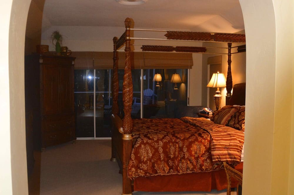 Photo of Bedroom in Lely Golf Estates