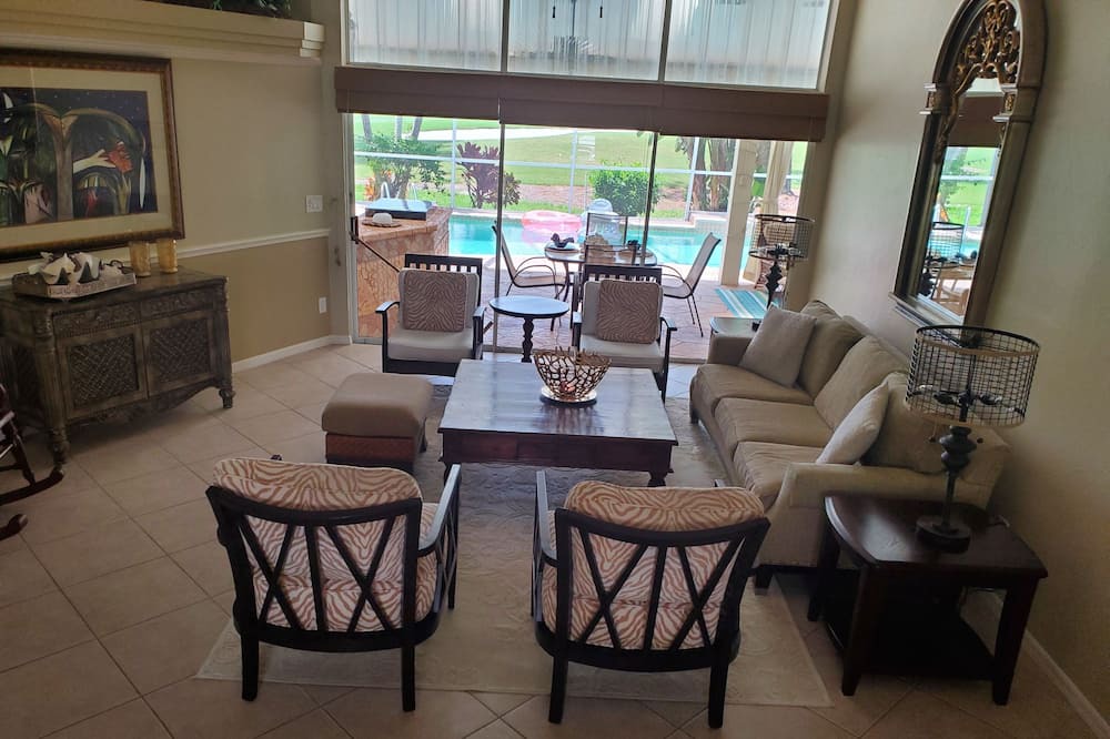 Photo of Bedroom in Lely Golf Estates