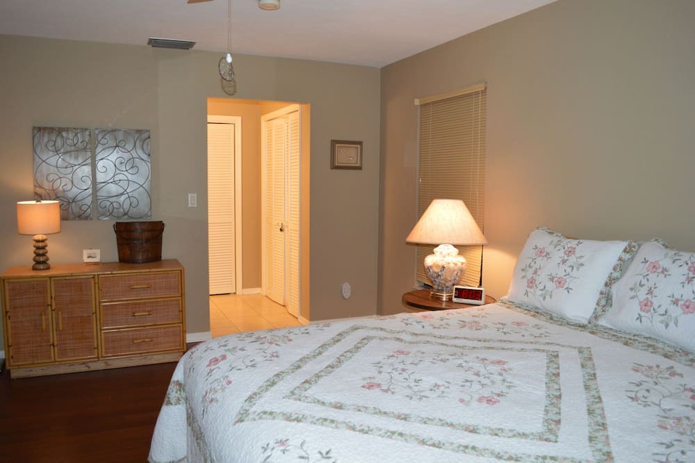 Photo of Bedroom in Sanibel