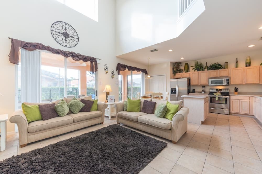 Photo of Livingroom in Solana