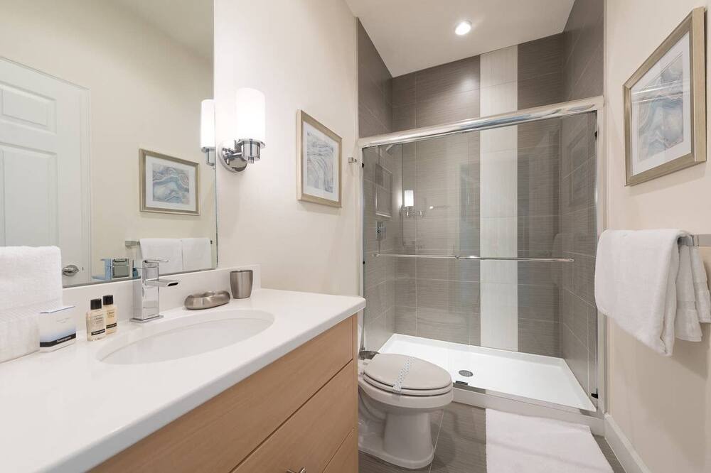 Photo of Bathroom in Four Corners