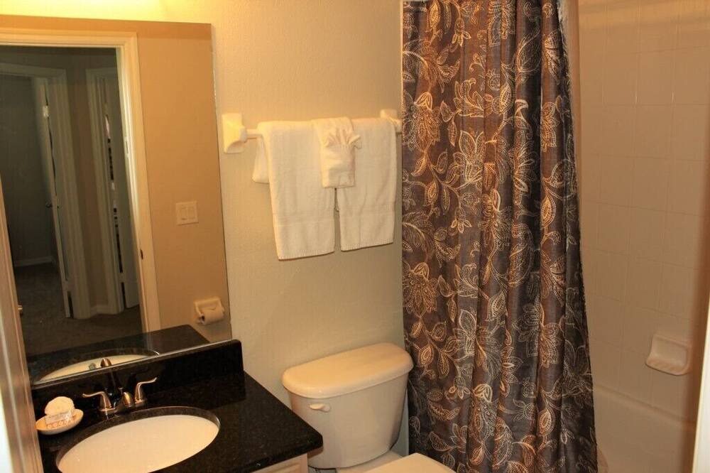 Photo of Bathroom in Florida Pines
