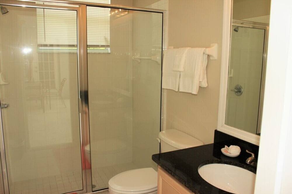 Photo of Bathroom in Florida Pines
