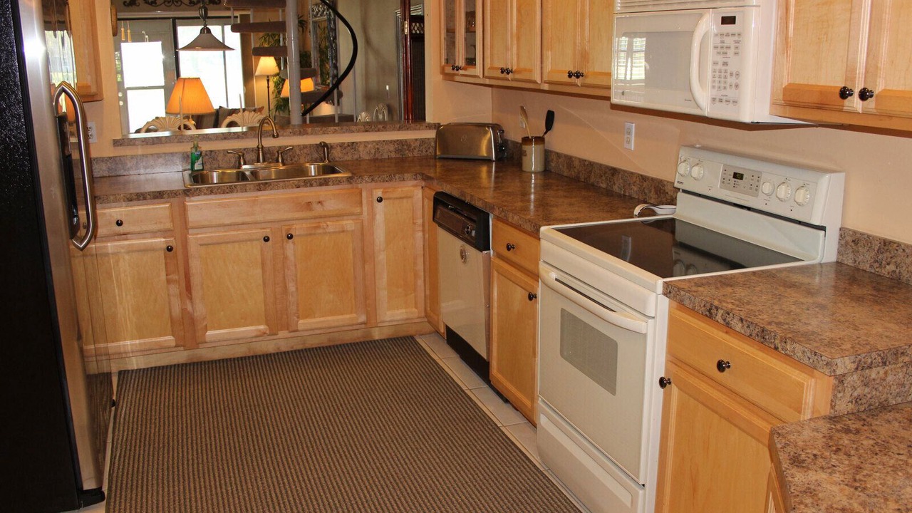 Photo of Kitchen in Samsula-Spruce Creek