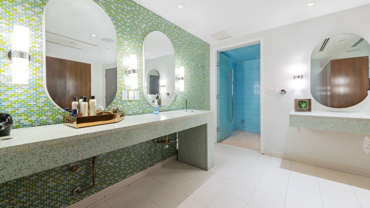 Photo of Bathroom in Central Beach