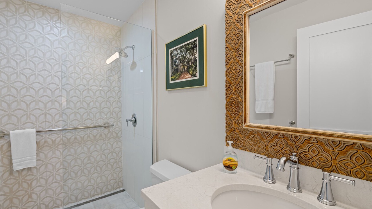 Photo of Bathroom in Kings Lake