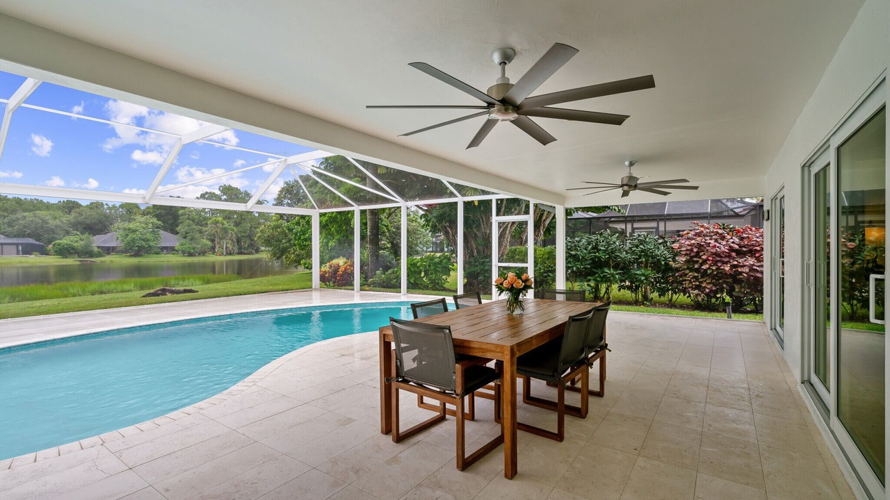 Photo of Patio Balcony in Kings Lake