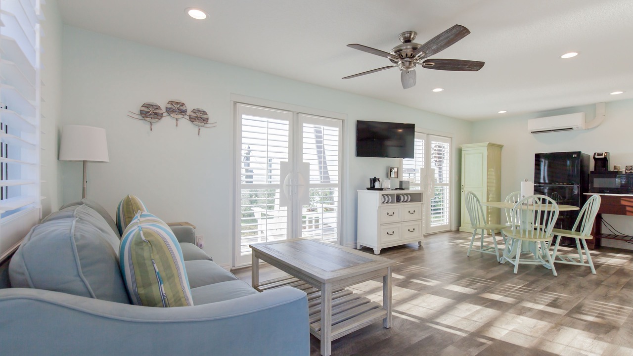 Photo of Bedroom in Crescent Beach