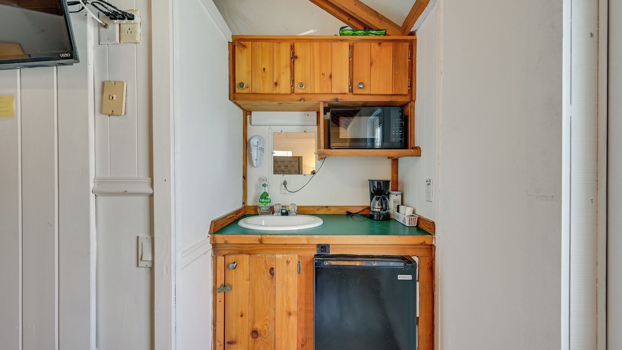 Photo of Kitchen in Everglades City