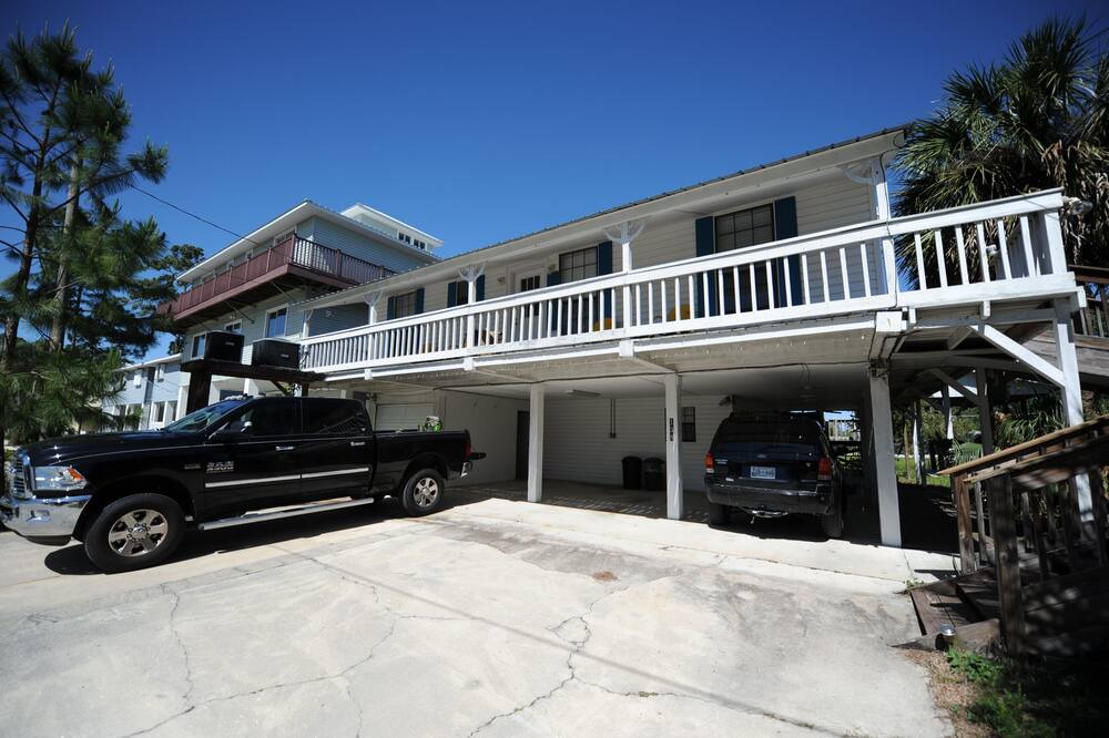 Photo of Outdoor in Suwannee