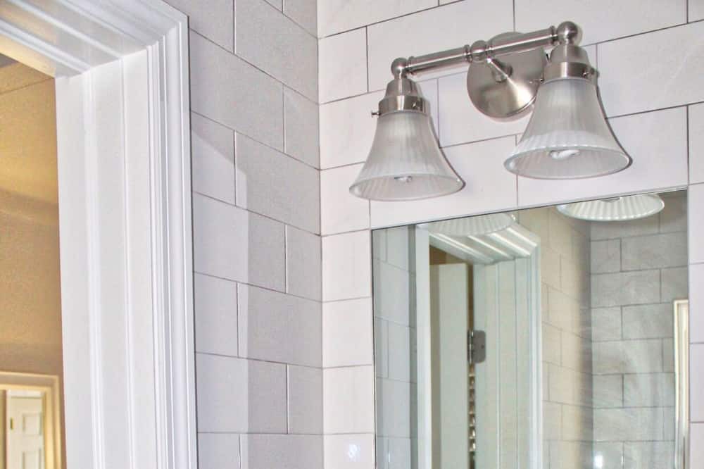 Photo of Bathroom in Bay Esplanade